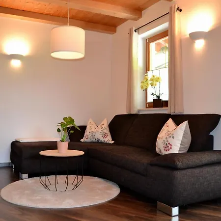アパート Haus Aschauer Oberau